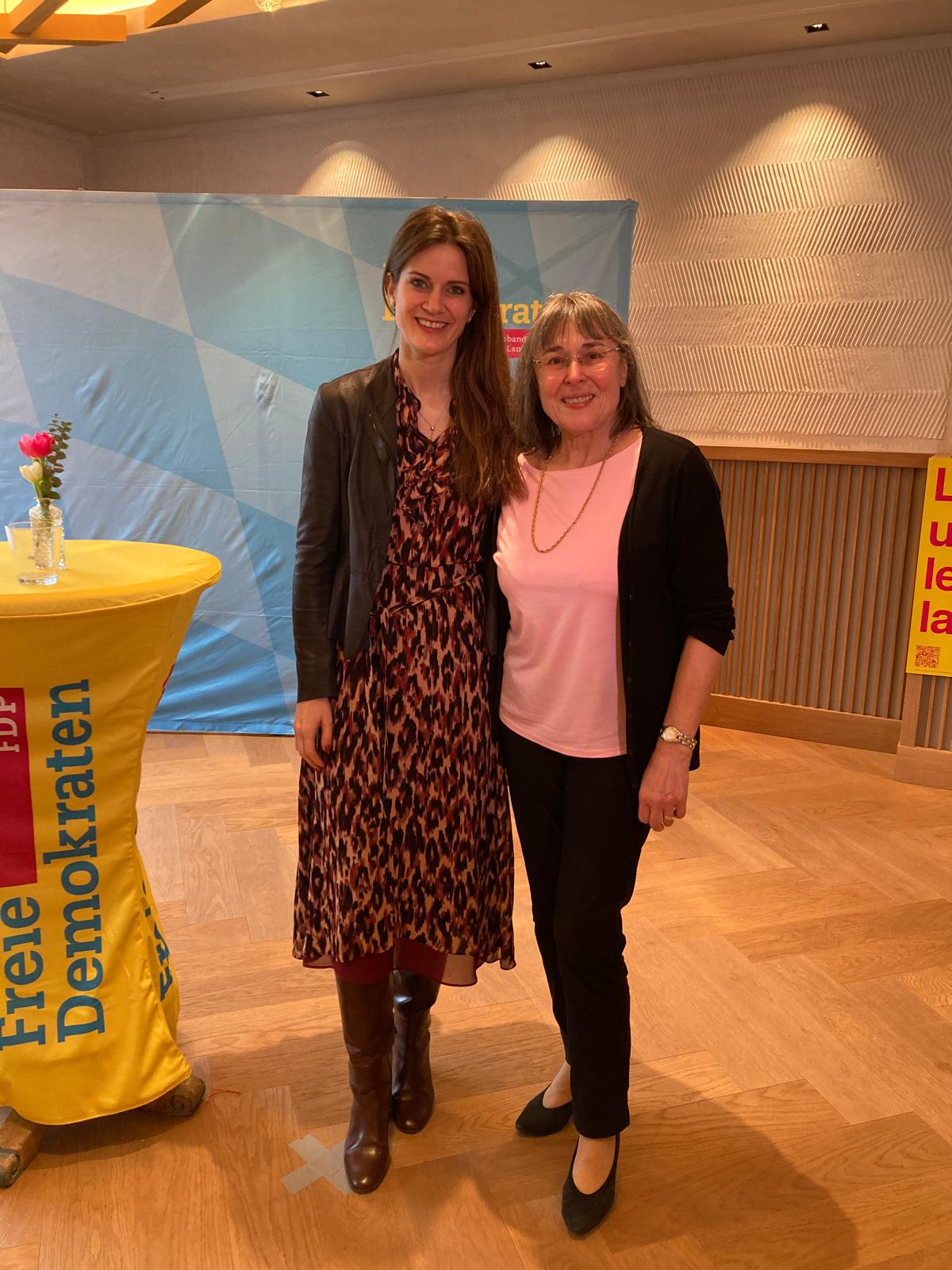 Susanne Seehofer und Sigrid Niesta-Weiser